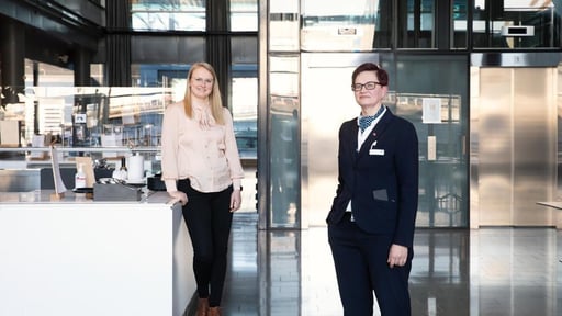 ISS:n ja Danske Bankin yhteyshenkilöt.