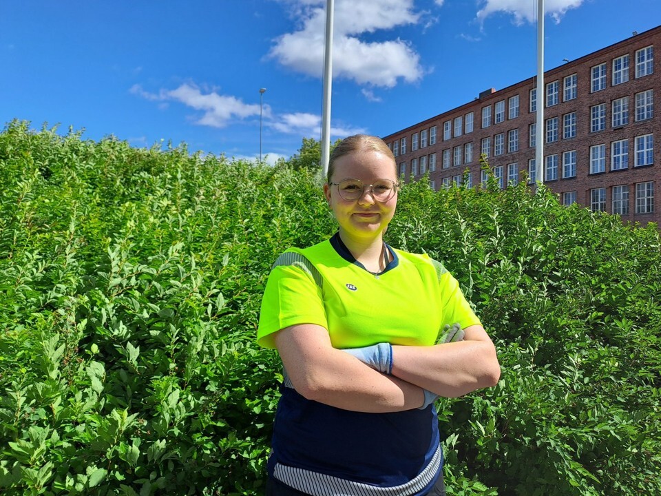 ISS:n kiinteistöhuollon kesätyöntekijä Inka Kutilainen