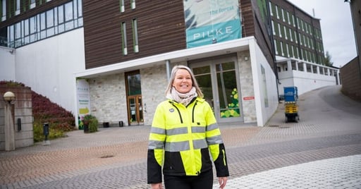 Kiinteistöjen ylläpidon työnjohtaja Katri Kaihua.