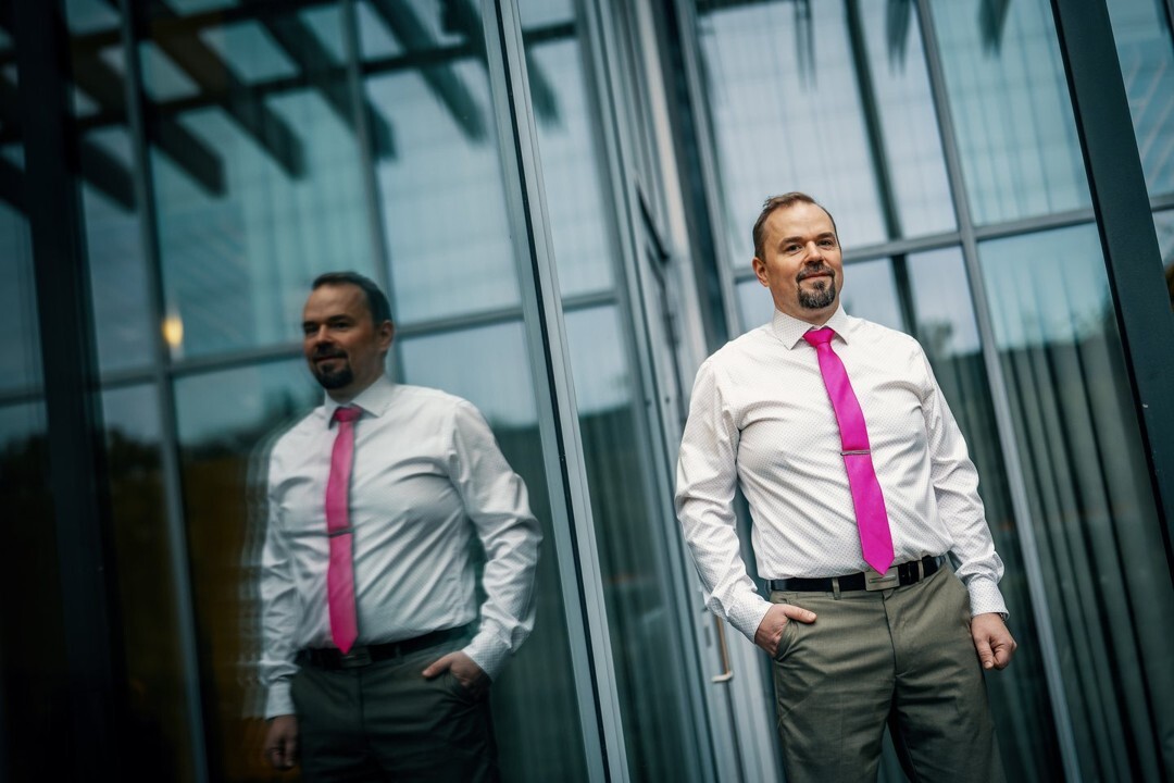 ISS:n ison pankkiasiakkuuden kontrollerina työskentelevä Niklas Arajärvi