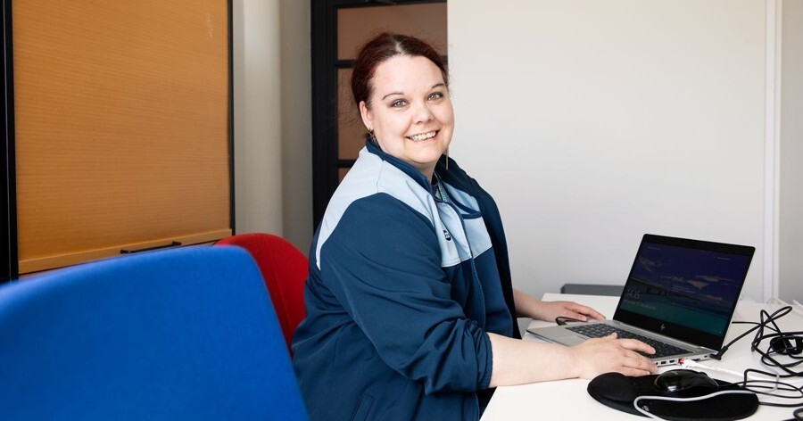 ISS:n palveluohjaaja Heidi.