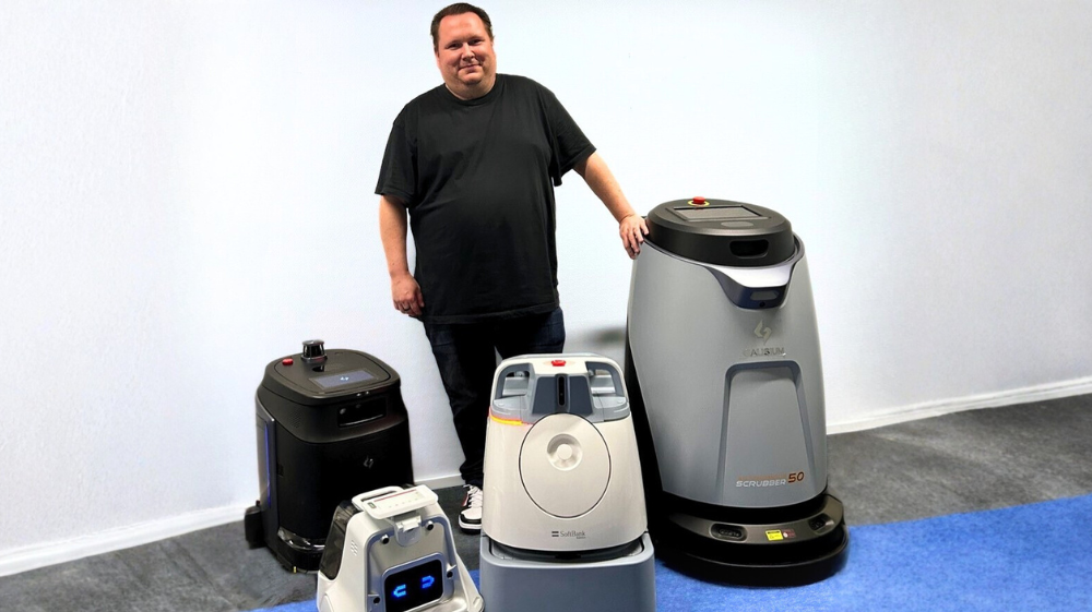 ISS robottien esihenkilö Reijo Matela.