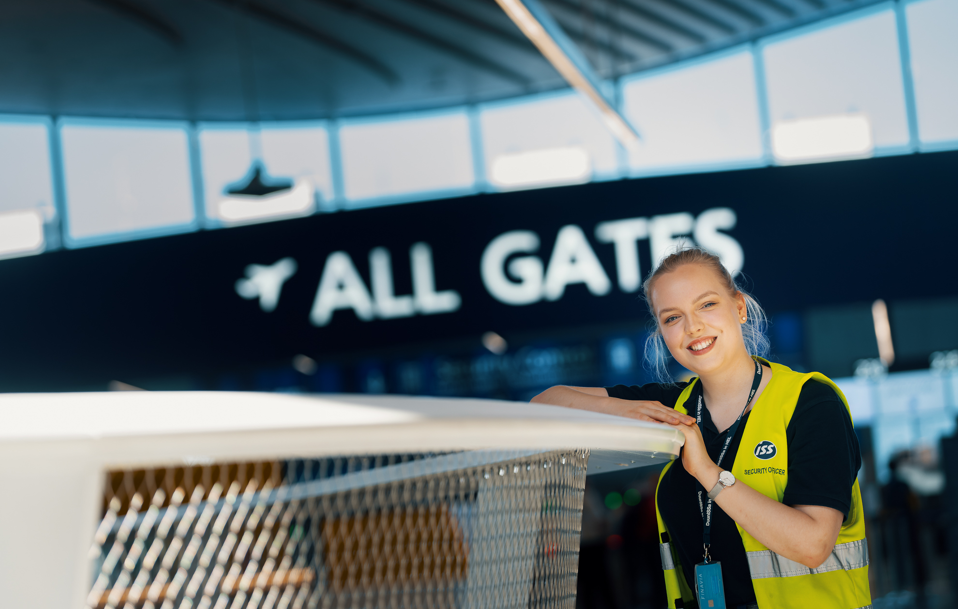 ISS:n lentokentän kesätyöntekijä Elsa