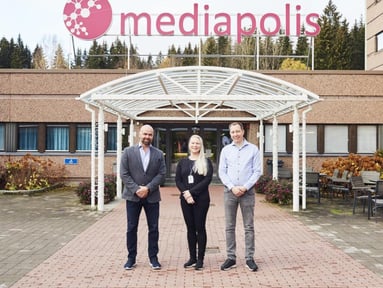 Mediapoliksen ja ISSn yhteyshenkilöt.